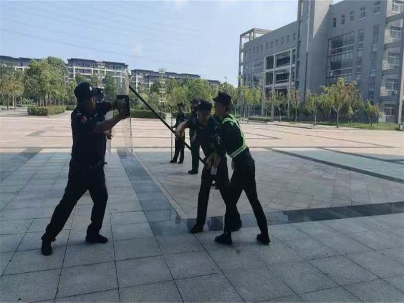 保卫处开展保安业务培训及反恐防暴演练2.jpg