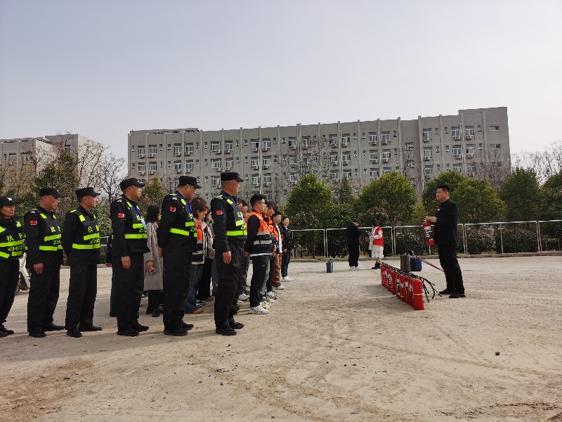 保卫处开展微型消防站实操训练3.jpg